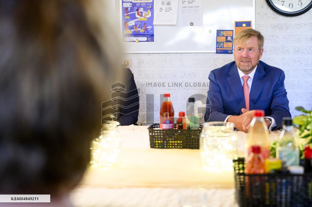 King Willem-Alexander Visits Interchurch Diaconal Consultation - Lelystad