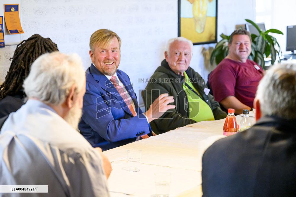 King Willem-Alexander Visits Interchurch Diaconal Consultation - Lelystad