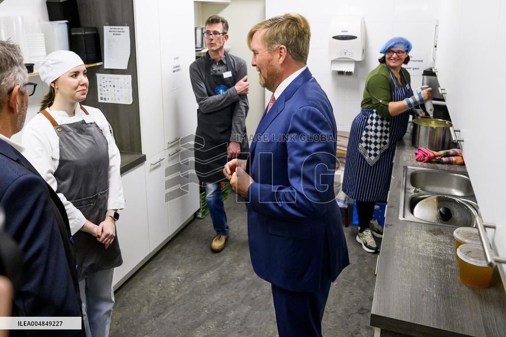 King Willem-Alexander Visits Interchurch Diaconal Consultation - Lelystad
