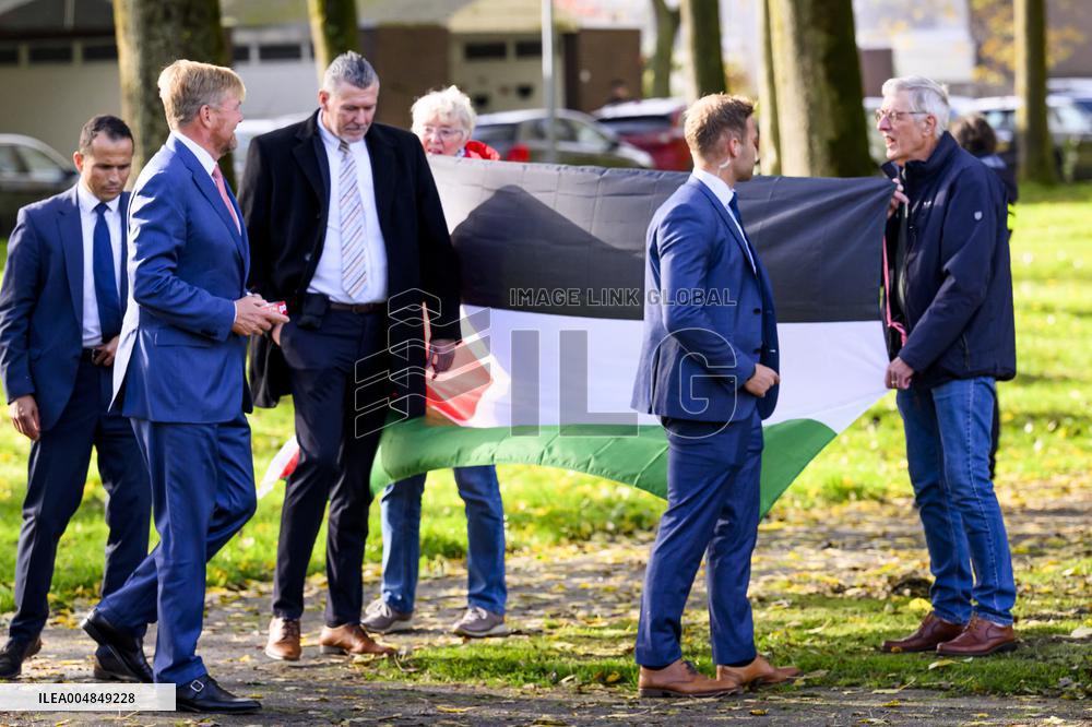King Willem-Alexander Visits Interchurch Diaconal Consultation - Lelystad