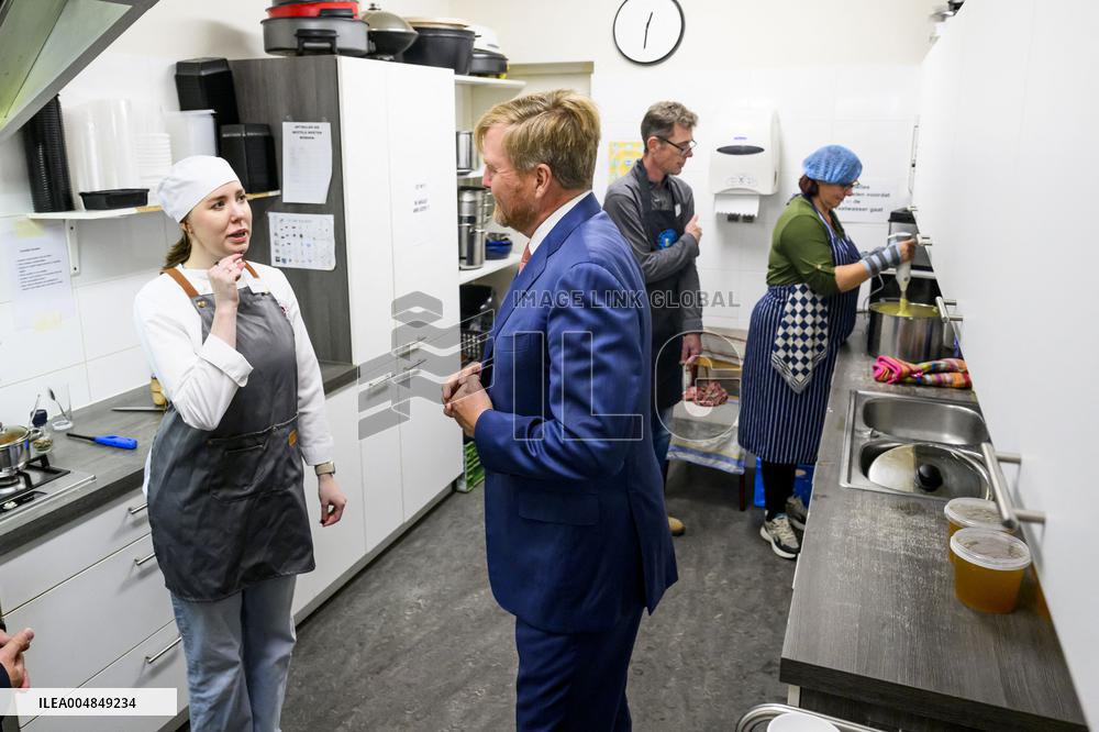 King Willem-Alexander Visits Interchurch Diaconal Consultation - Lelystad
