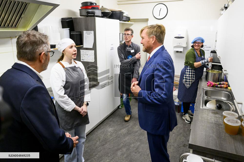 King Willem-Alexander Visits Interchurch Diaconal Consultation - Lelystad