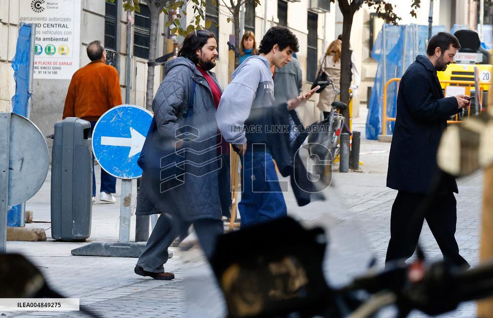 Glenn Close Walks In Madrid With Los Javis