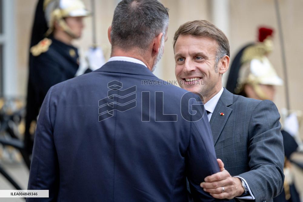 Emmanuel Macron welcomes Prince Rahim al-Hussaini, Aga Khan V at the Elysee Palace - Paris AJ