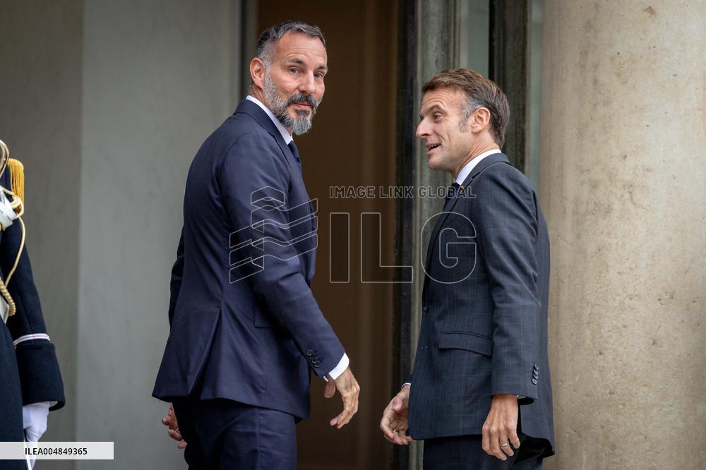 Emmanuel Macron welcomes Prince Rahim al-Hussaini, Aga Khan V at the Elysee Palace - Paris AJ