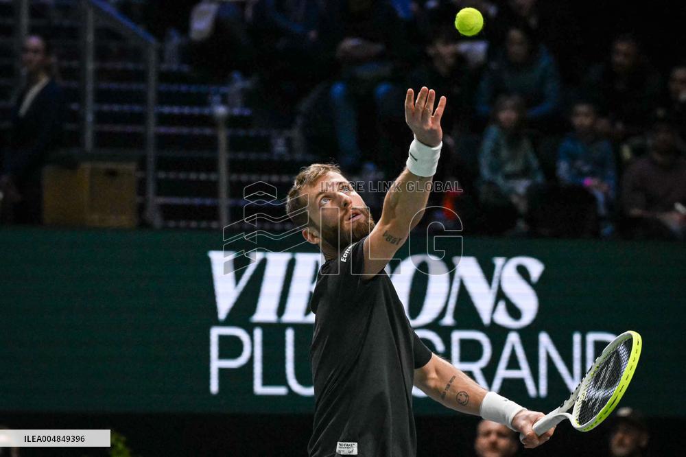 Corentin Moutet vs Reilly Opelka at Rolex Paris Masters 2025 in Paris FA