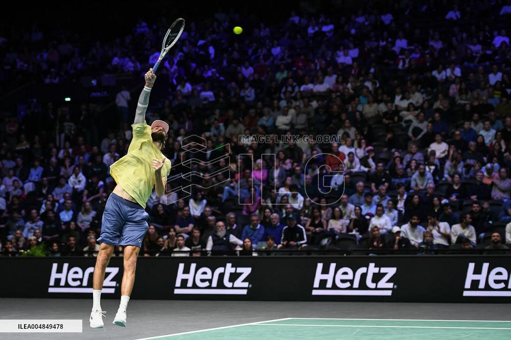 Corentin Moutet vs Reilly Opelka at Rolex Paris Masters 2025 in Paris FA