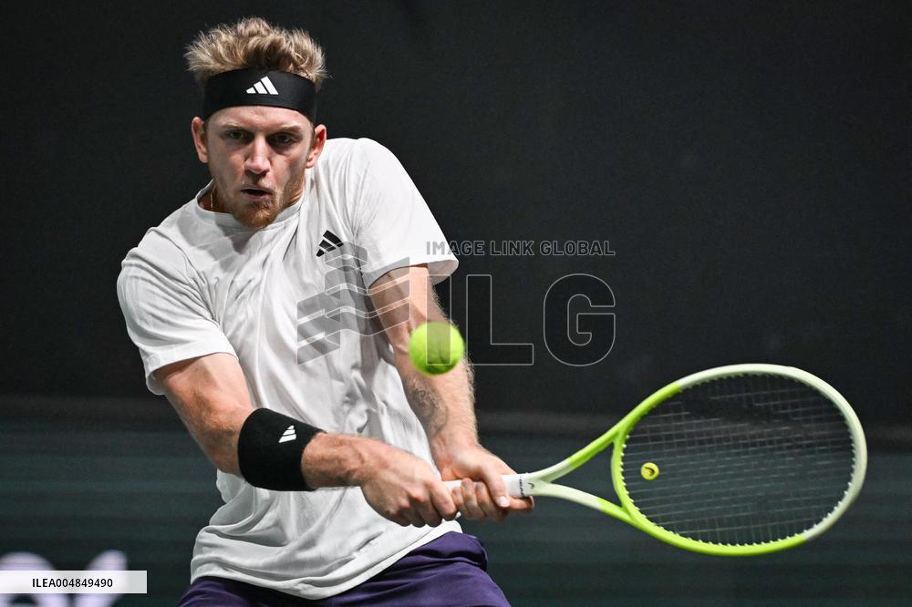 Valentin Royer vs Alejandro Davidovich Fokina at Rolex Paris Masters 2025 in Paris FA