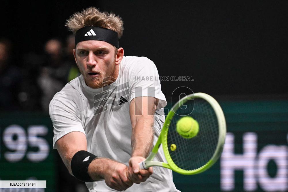 Valentin Royer vs Alejandro Davidovich Fokina at Rolex Paris Masters 2025 in Paris FA
