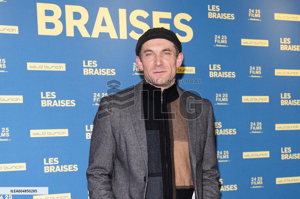 Les Braises Premiere