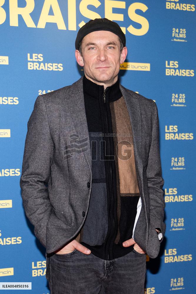 Les Braises Premiere