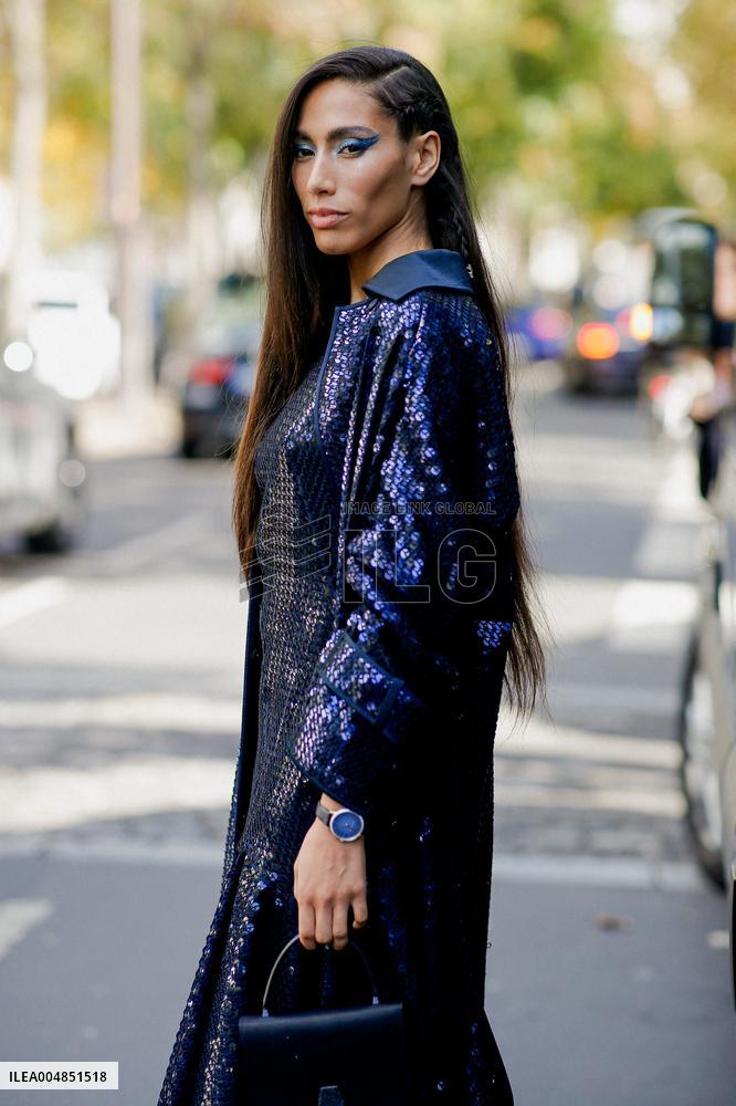 PFW - Akris Street Style