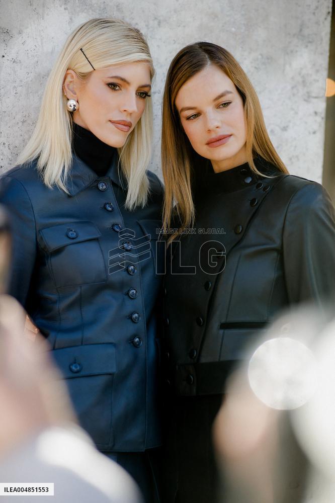 PFW - Akris Street Style