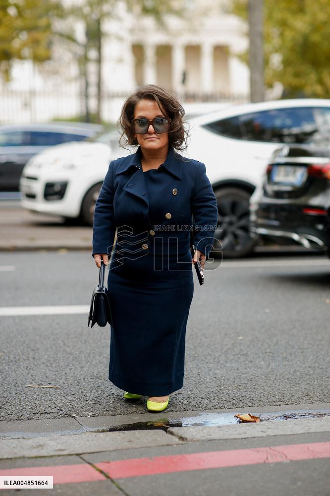 PFW - Akris Street Style