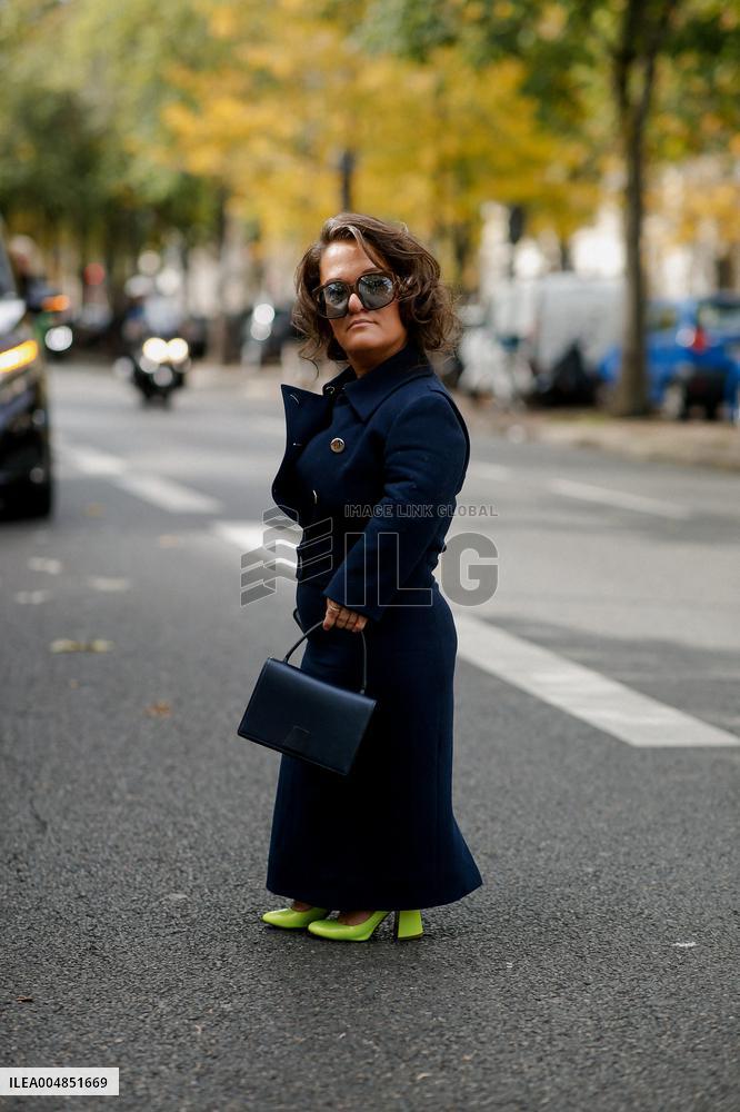 PFW - Akris Street Style