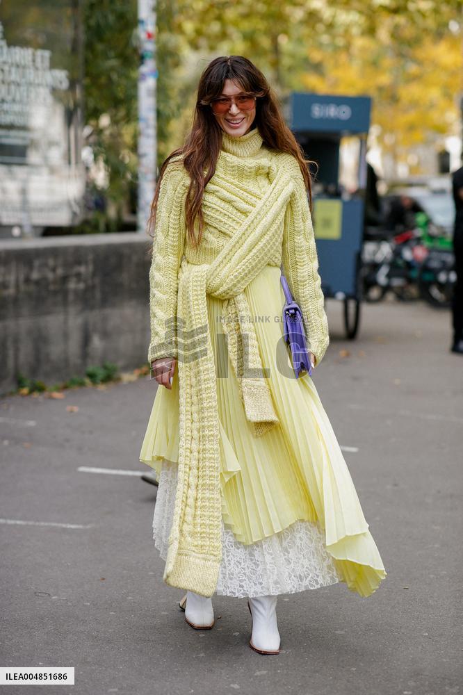 PFW - Akris Street Style