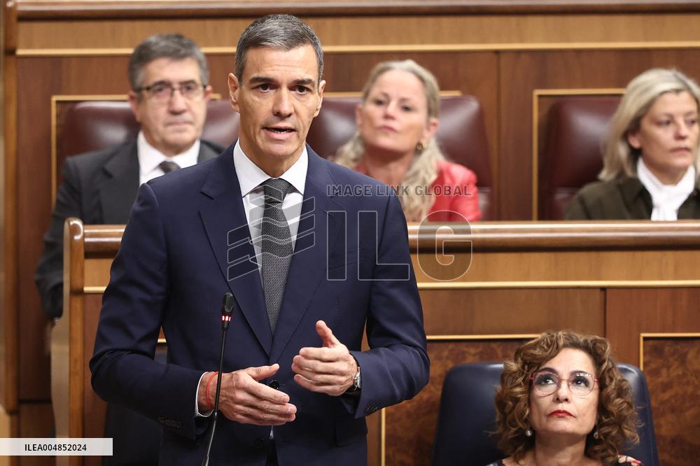 Government Faces Control Session Amid Anniversary