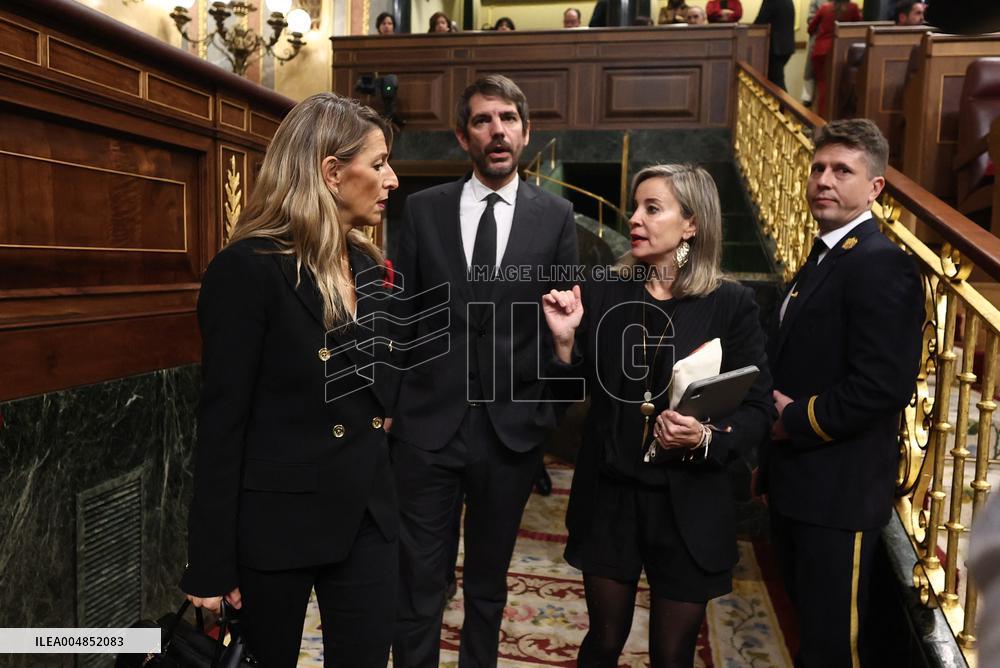 Government Faces Control Session Amid Anniversary