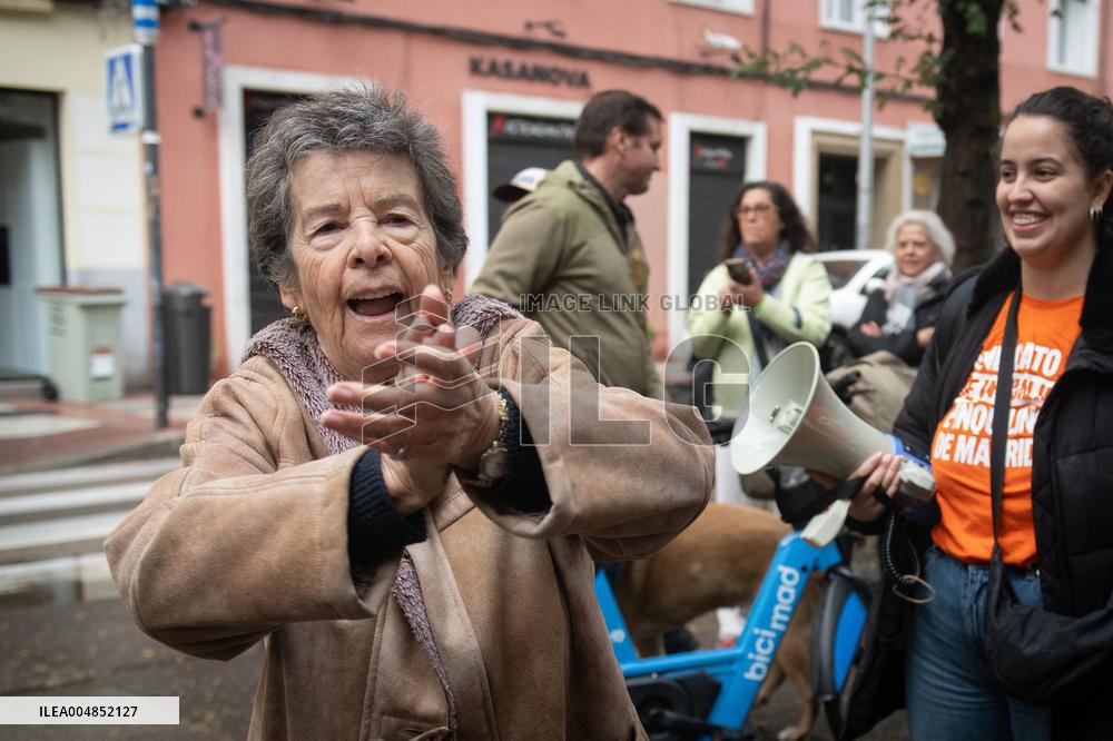 Eviction of 87-Year-Old Neighbor Postponed - Madrid