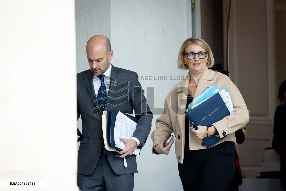 Weekly Cabinet Meeting - Paris AJ