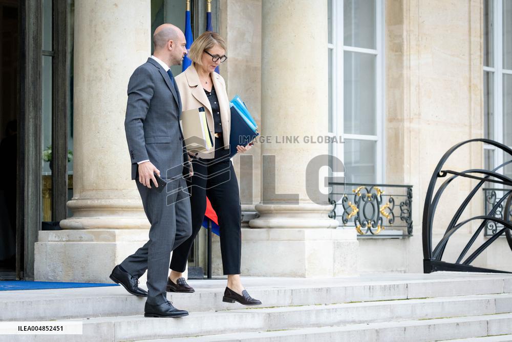 Weekly Cabinet Meeting - Paris AJ