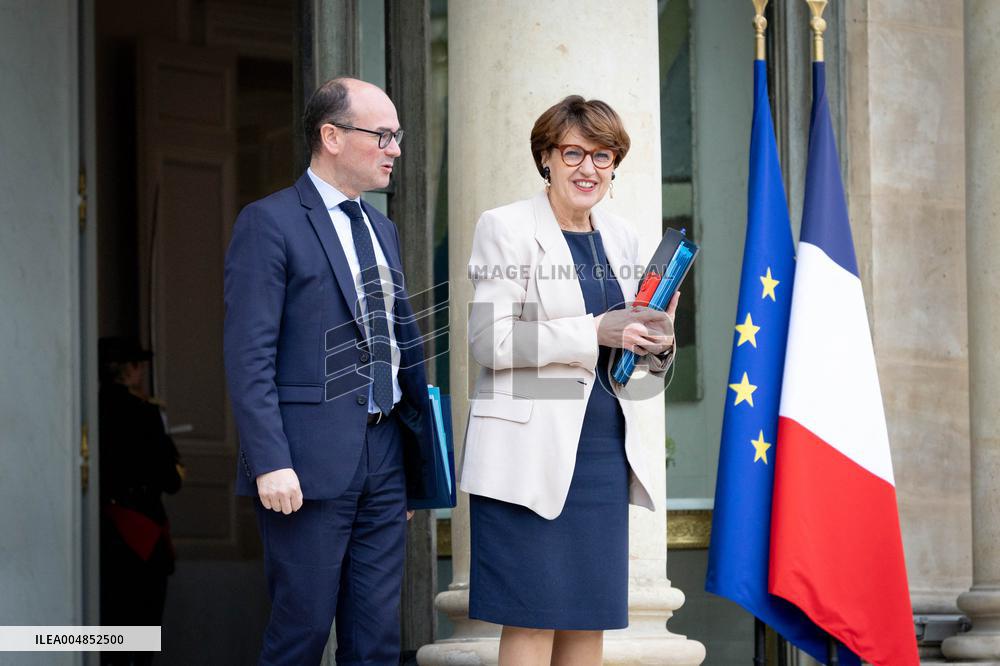 Weekly Cabinet Meeting - Paris AJ