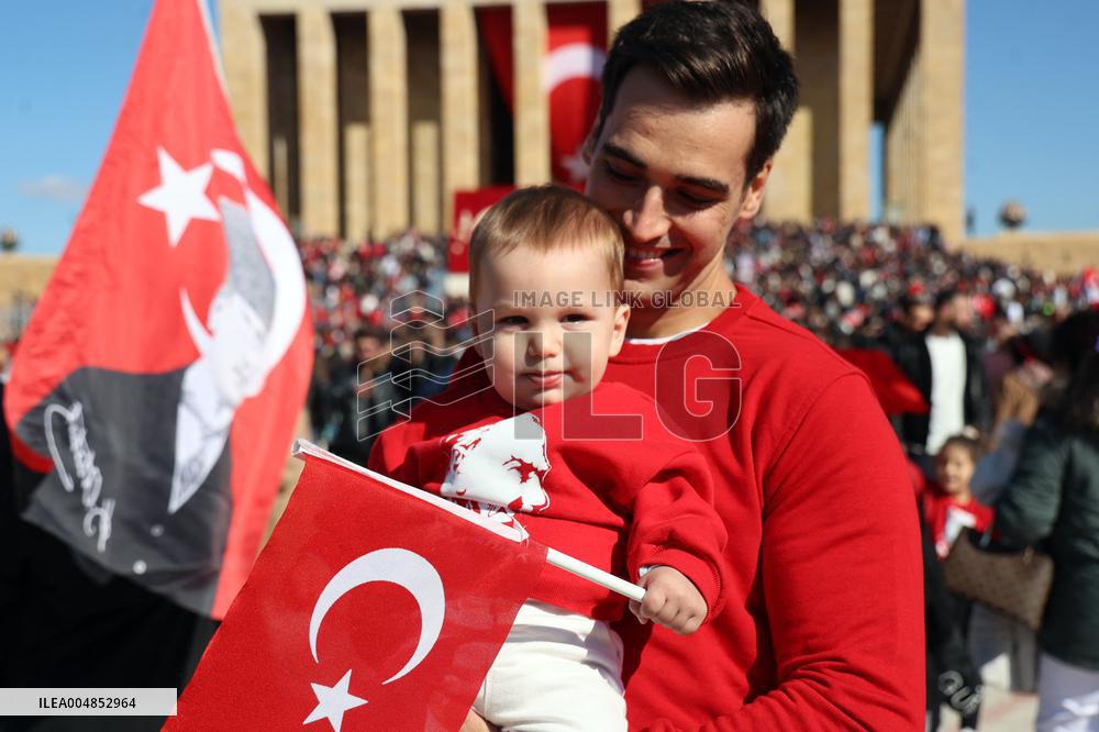 Turkish People Celebrate Republic Day