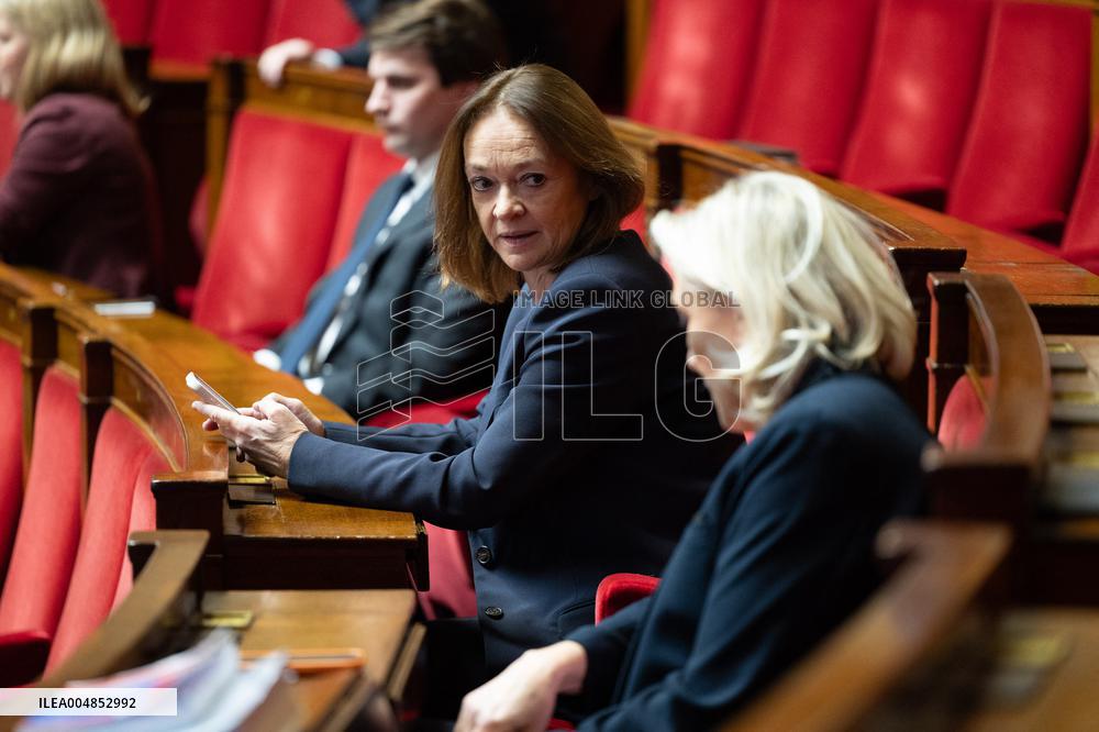 Questions to the government - Paris