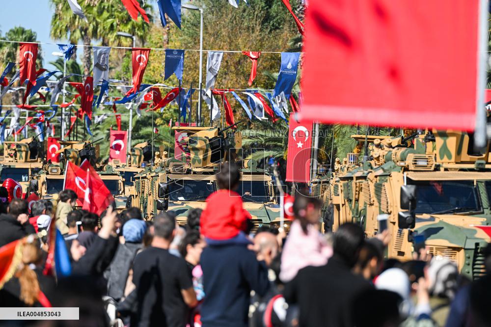 Turkish People Celebrate Republic Day