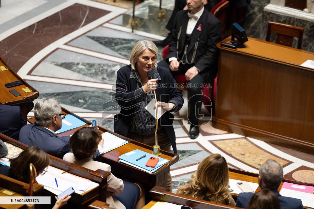 Questions to the government - Paris