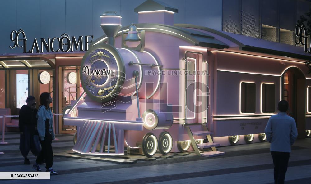 LANCOME  90th Anniversary Pop-up Store