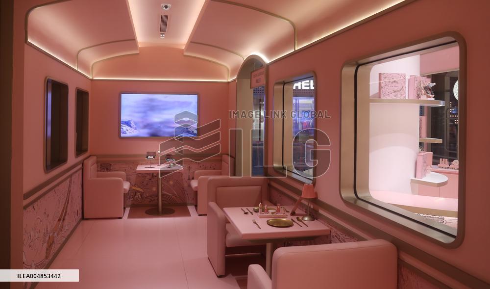 LANCOME  90th Anniversary Pop-up Store