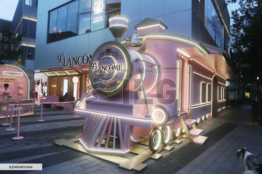 LANCOME  90th Anniversary Pop-up Store