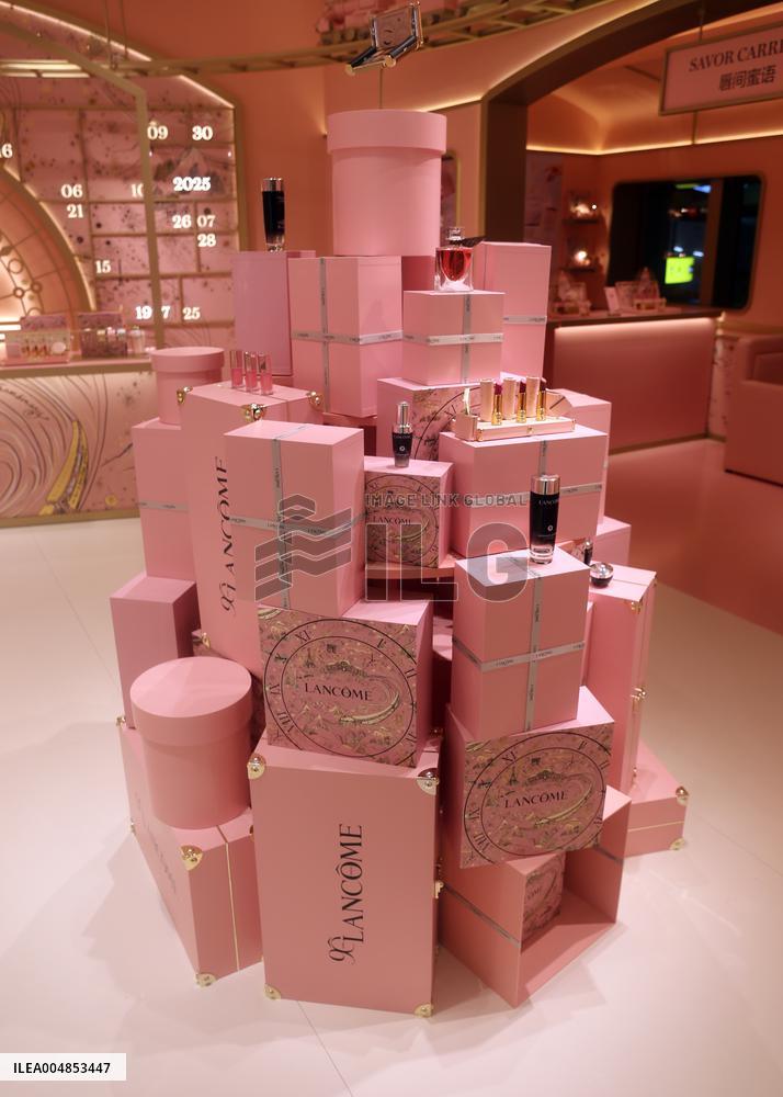 LANCOME  90th Anniversary Pop-up Store