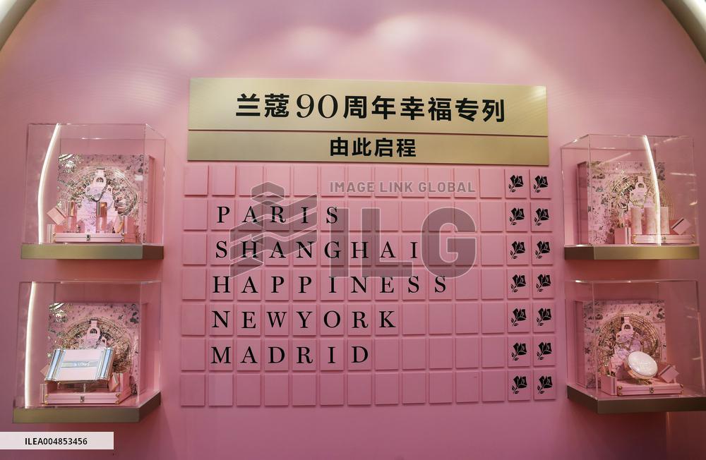 LANCOME  90th Anniversary Pop-up Store
