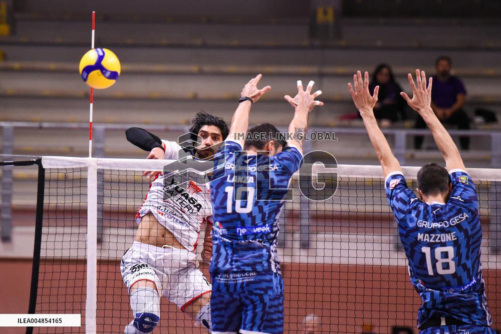 VOLLEY - Superlega Serie A - Cisterna Volley vs Yuasa Battery Grottazzolina 3-2 (25-22, 22-25, 25-21, 22-25,15-13 )
