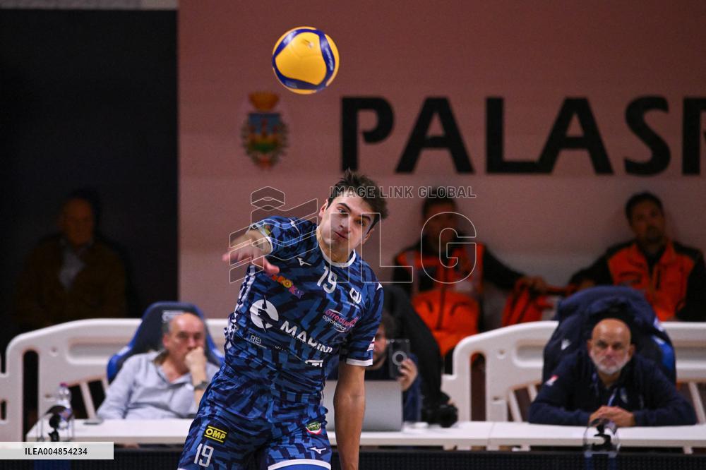VOLLEY - Superlega Serie A - Cisterna Volley vs Yuasa Battery Grottazzolina 3-2 (25-22, 22-25, 25-21, 22-25,15-13 )