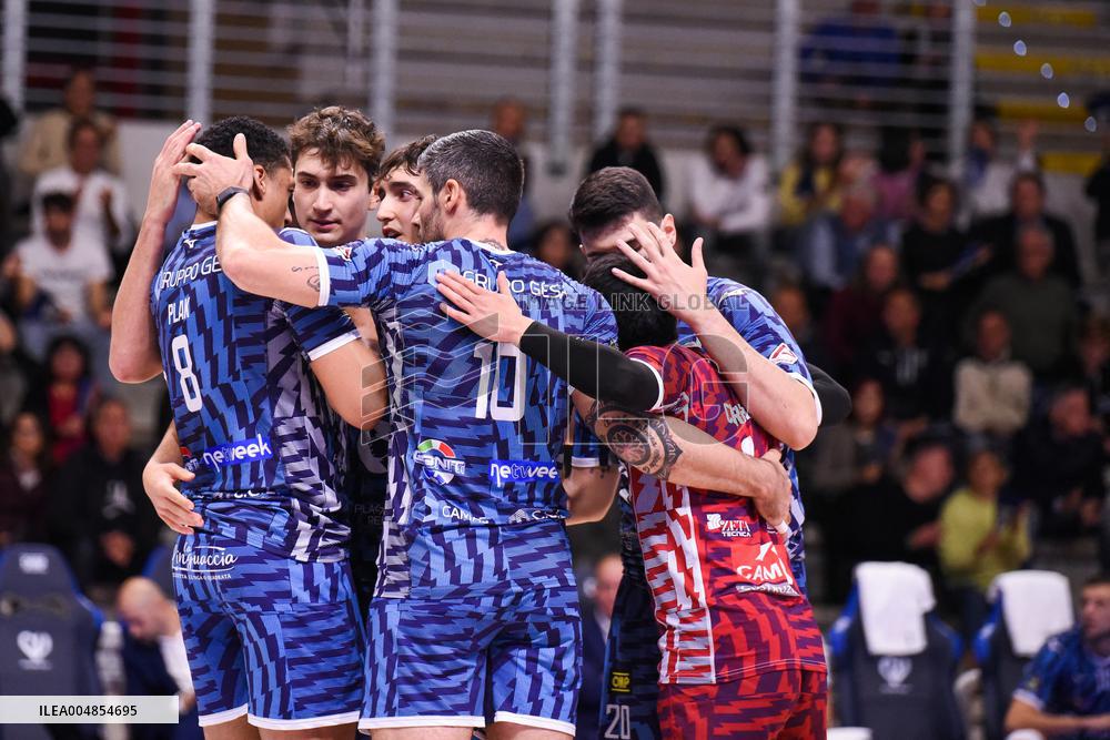 VOLLEY - Superlega Serie A - Cisterna Volley vs Yuasa Battery Grottazzolina 3-2 (25-22, 22-25, 25-21, 22-25,15-13 )