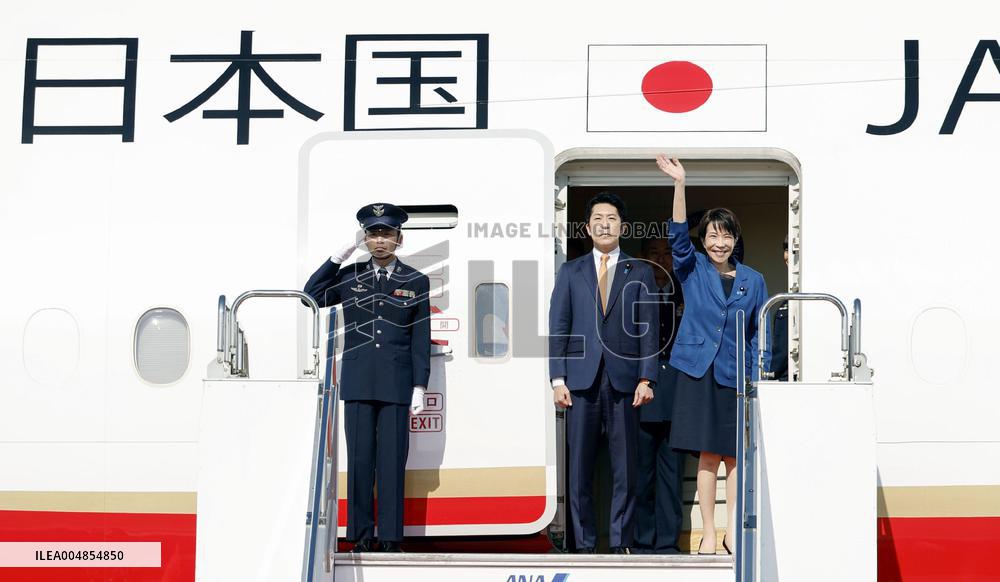 Japan PM leaves for S. Korea