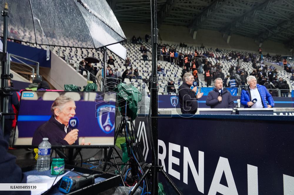 Ligue 1 McDonald s - VIPs At Paris FC v Lyon - Paris
