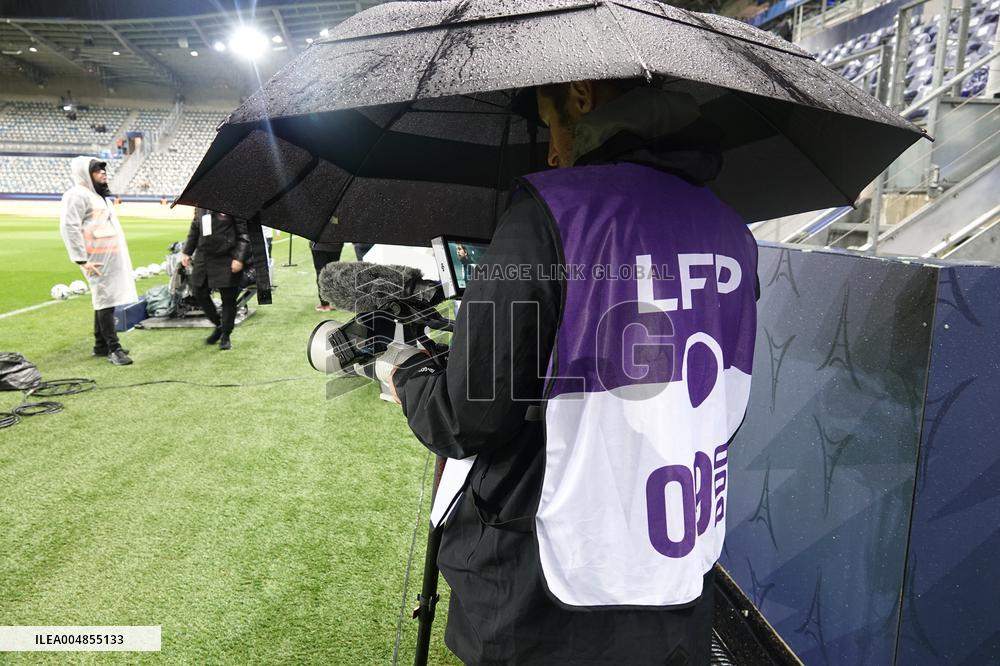 Ligue 1 McDonald s - Paris FC v Lyon - Paris