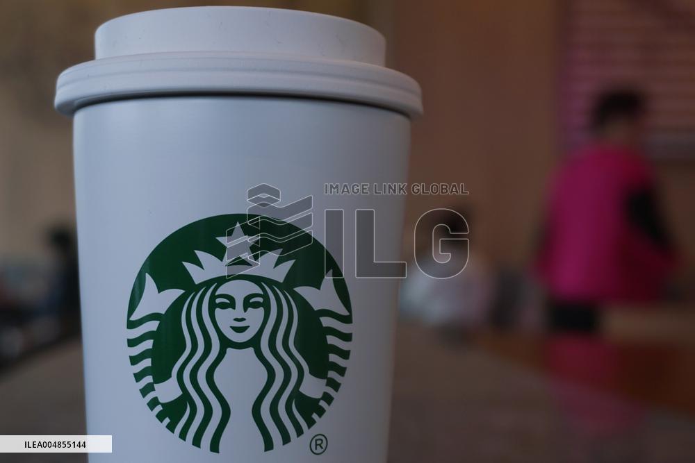 Starbucks China 2025 Q4 Revenue Growth