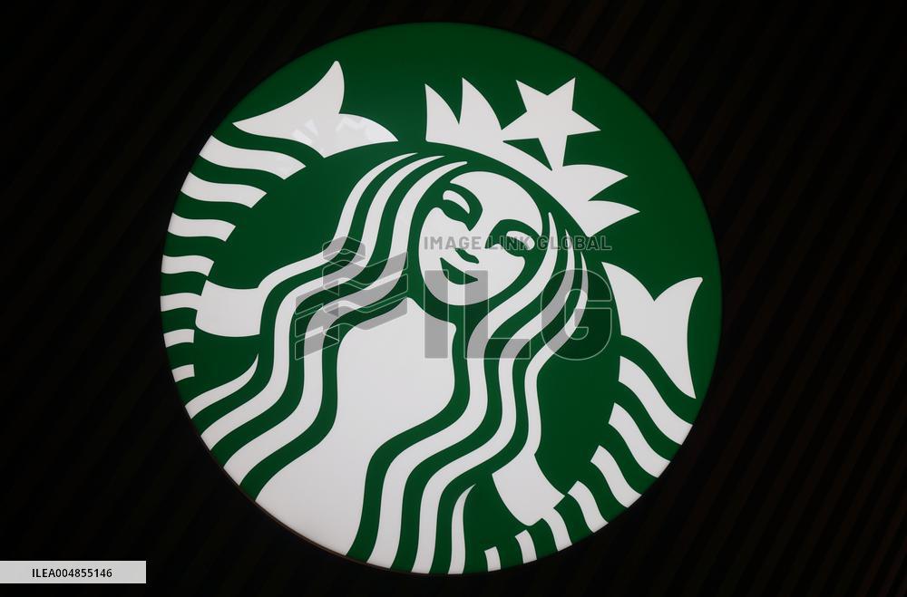 Starbucks China 2025 Q4 Revenue Growth