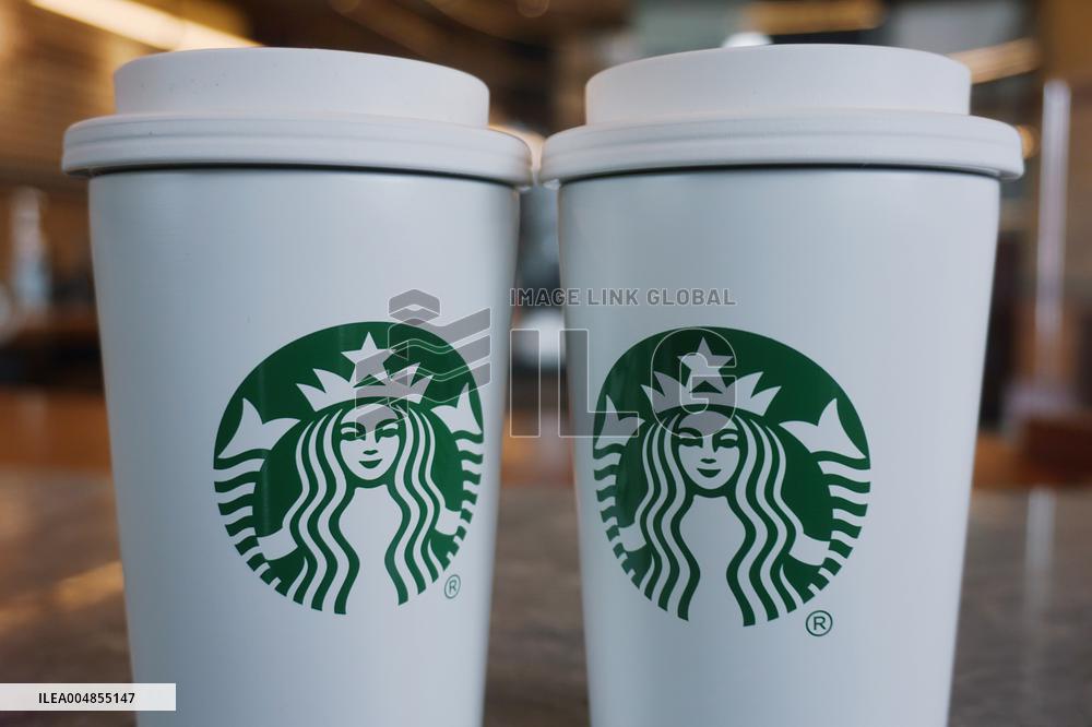 Starbucks China 2025 Q4 Revenue Growth