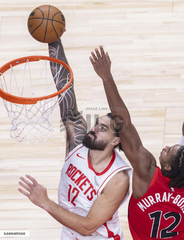 Rockets Defeat Raptors In Toronto - Canada
