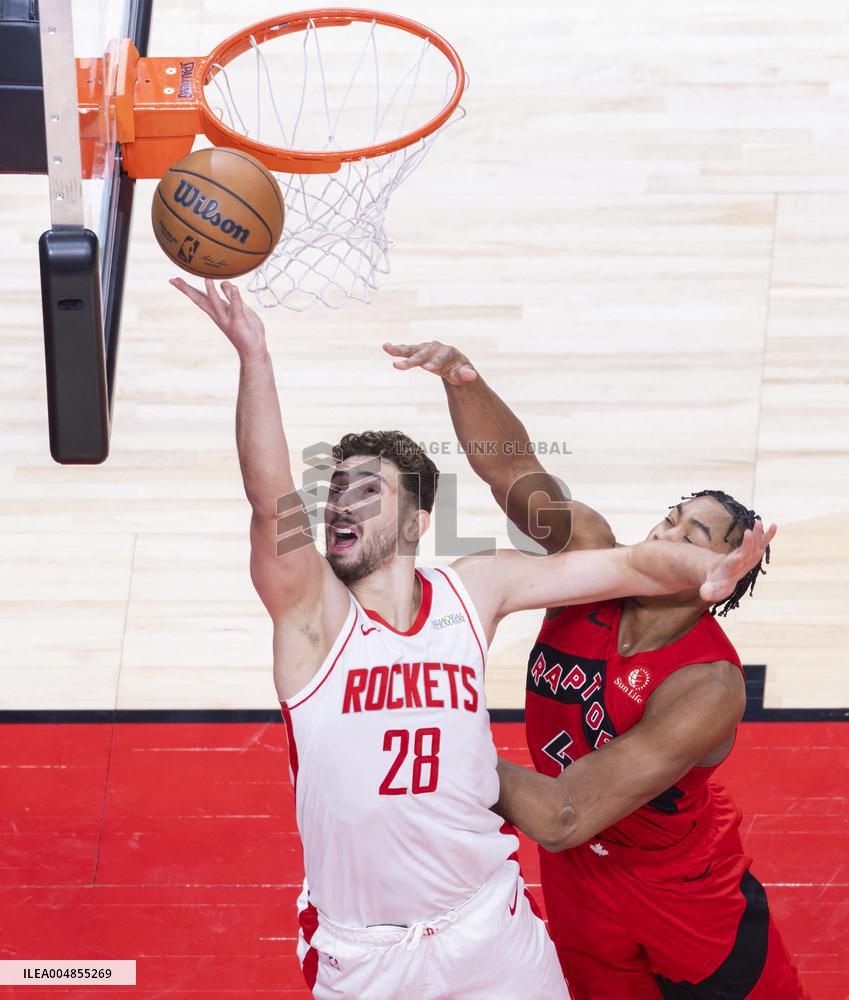 Rockets Defeat Raptors In Toronto - Canada