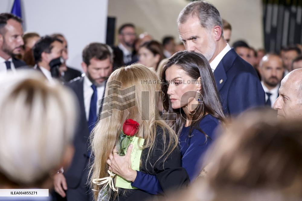King and Queen of Spain Honor Disaster Victims - Valencia