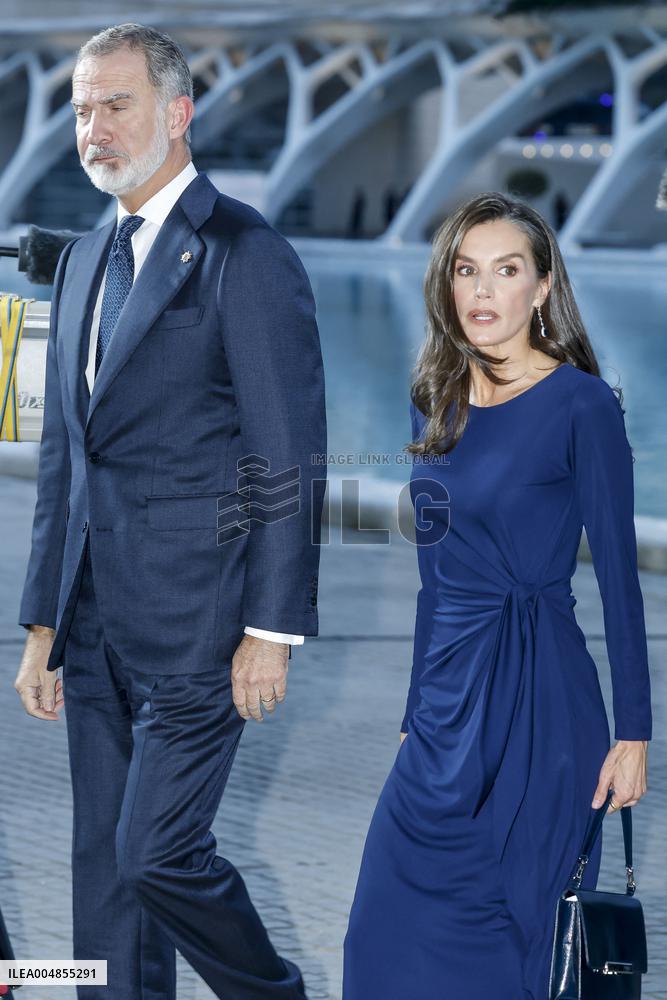 King and Queen of Spain Honor Disaster Victims - Valencia