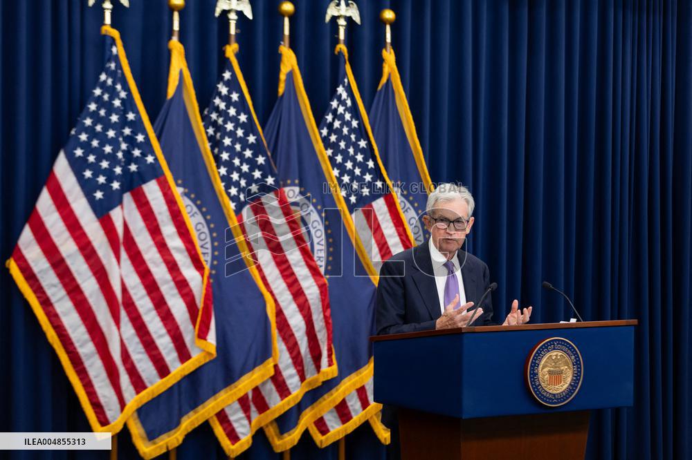 Federal Reserve Cuts Interest Rate - Washington