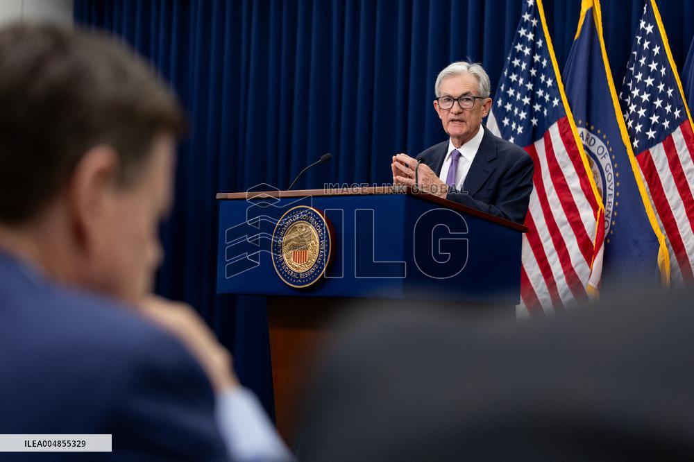 Federal Reserve Cuts Interest Rate - Washington